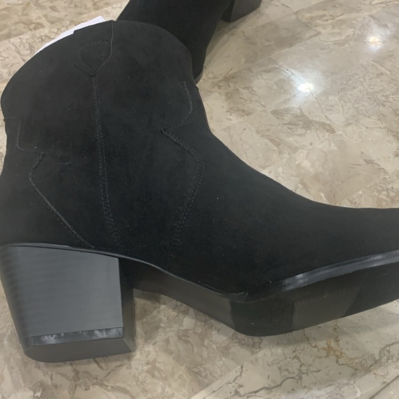 NWT Gap Ankle Boots Brand New Never Worn - Picture 4 of 4